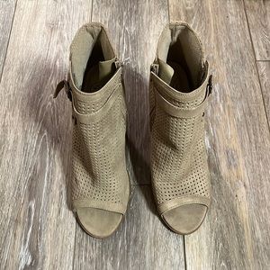 Heart n D Heels boots